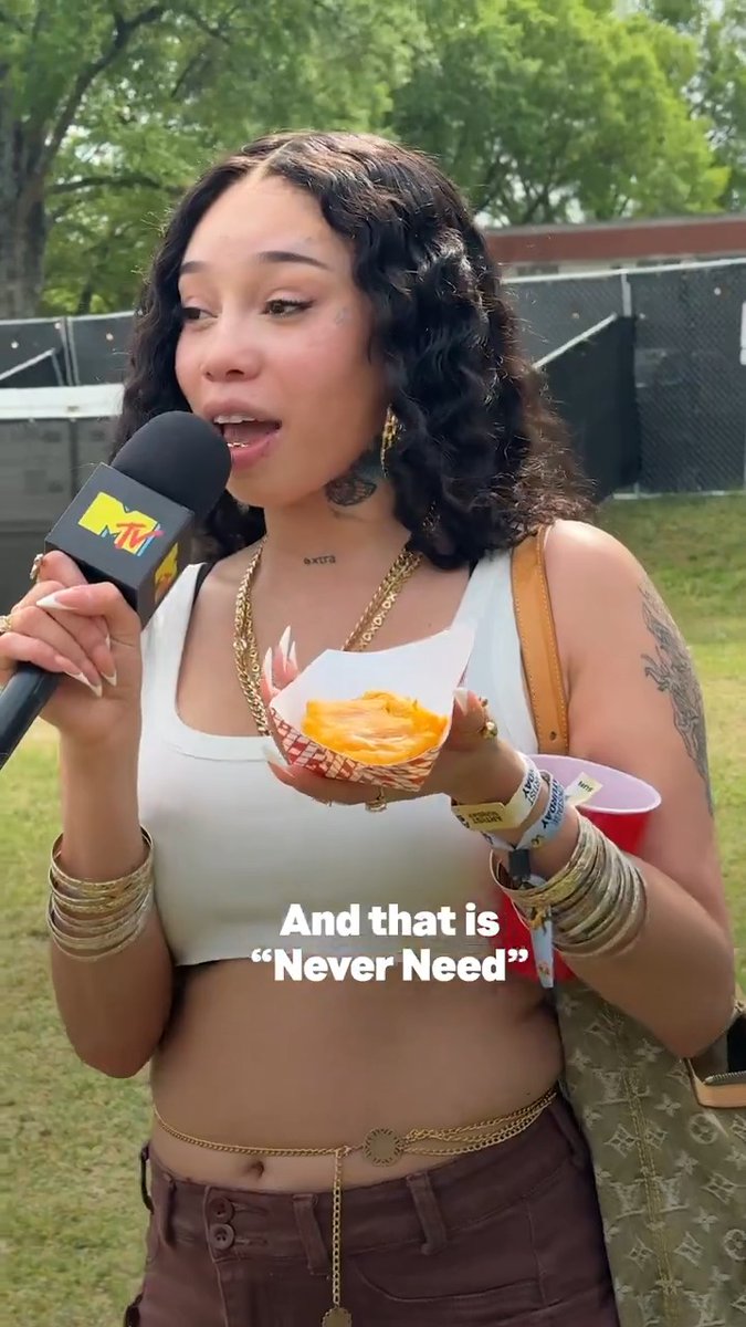 Can confirm I DEFINITELY needed ANYCIA, GloRilla 🦍 & kbooo on a track together 🤩 📍 #DreamvilleFest