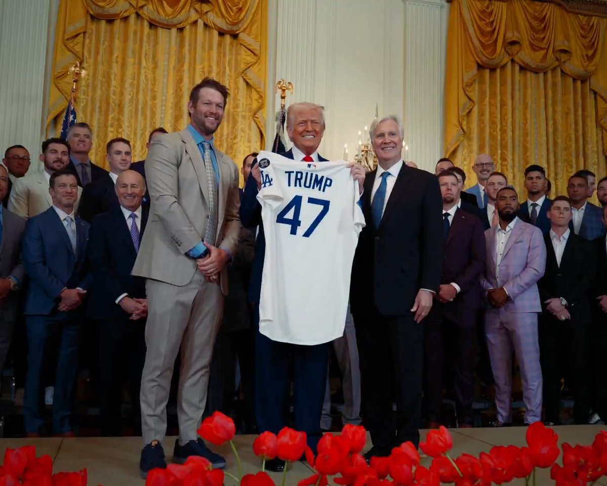 🇺🇸 Los Angeles Dodgers at the White House: Postcard Edition