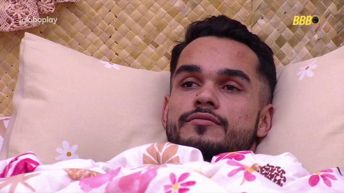 💬 Renata: "Tô doida pra saber o que é que vão falar. Eu já sei que, se for coisa pra colocar 3 pessoas, vão me chamar porque a dona Vilma não tá aqui" 💬 João Pedro: "Algumas pessoas só, né?" 💬 Renata: "Algumas pessoas? Todas!" 💬 João Pedro: "Não! Que é que isso?" #BBB25 #RedeBBB