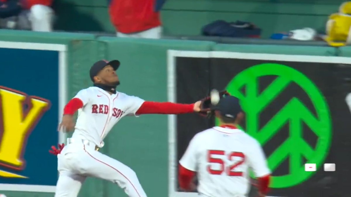 Ceddanne Rafaela covered 104 feet to make this grab! ⭐️ (MLB x Ace Hardware)
