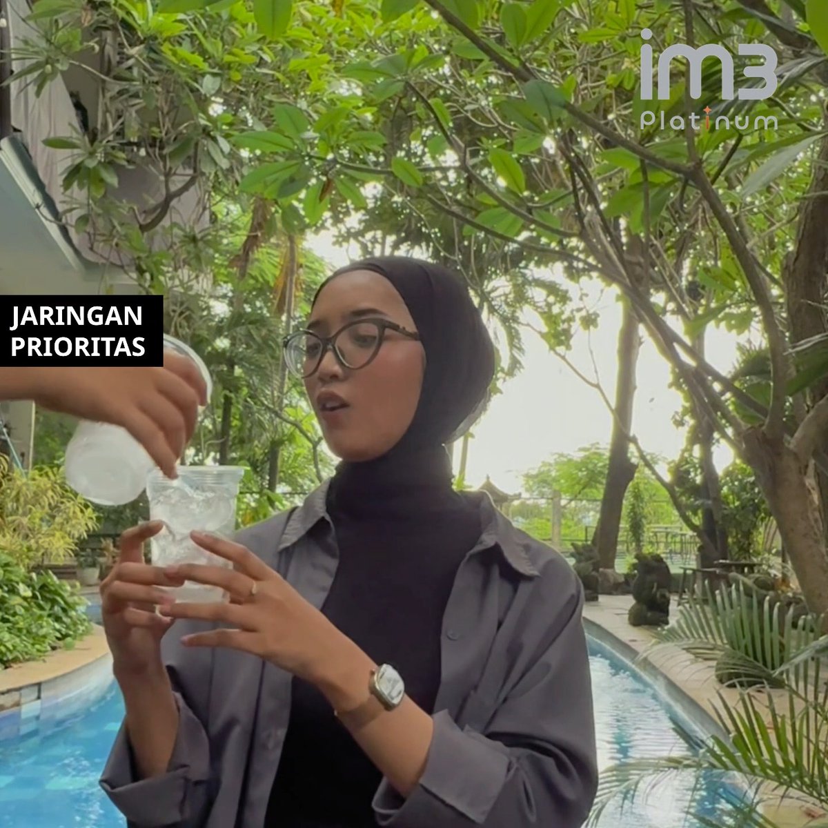 Lebih dari Sekadar Layanan, Ini Platinum Experience 💎 Akses prioritas, layanan premium, dan banyak keuntungan eksklusif lainnya menunggu kamu! ⭐⭐⭐⭐⭐ Jadilah Simple, Next Level bersama IM3 👉 💛
