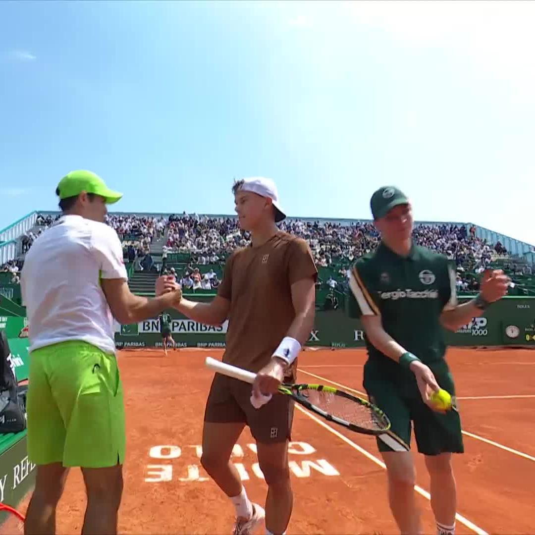 Rune retires ill 🤒 Hope you recover quickly, Holger! #RolexMonteCarloMasters