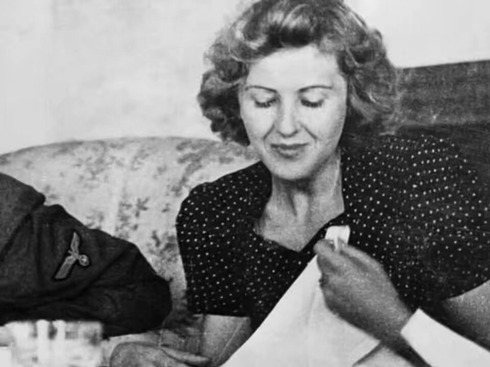 Wonderful clip of Hitler’s speech at a woman’s conference.