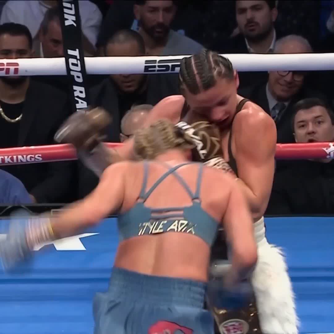"Maybe we'll have two or three fights" 🔥 Lauren Price on the prospect of facing Mikaela Mayer ‼️