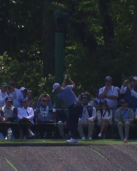 Justin Thomas executes a precise tee shot on No. 16 during Tuesday's practice round. #themasters