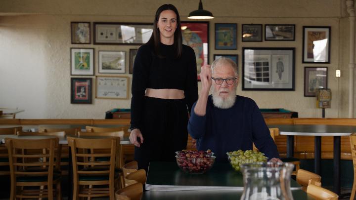 Caitlin Clark doesn't miss even when shooting grapes. David Letterman’s interview with Caitlin Clark on My Next Guest Needs No Introduction is NOW PLAYING.