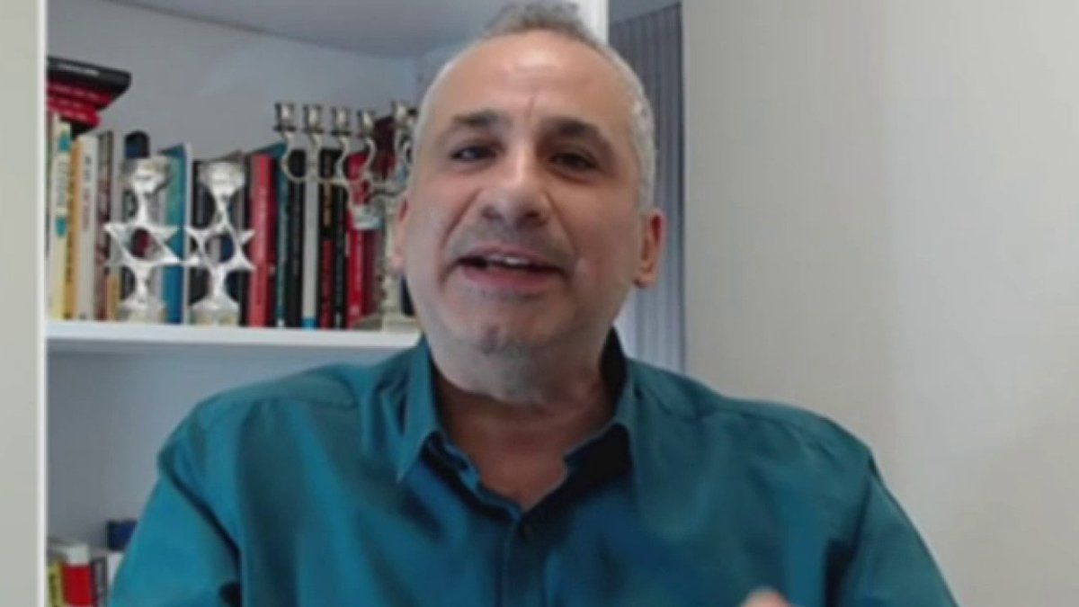 د. ايدي كوهين :"أحد شروط التطبيع مع سوريا هو استقبال مئات الآلاف الغزيين في شمال سوريا" رابط الحلقة كاملة: #سوريا #إسرائيل #الولايات_المتحدة #الشرع #الجولاني #غزة #تهجير_الغزيين لورين وهبي Loreen Wehbi إيدي كوهين אדי כהן 🇮🇱