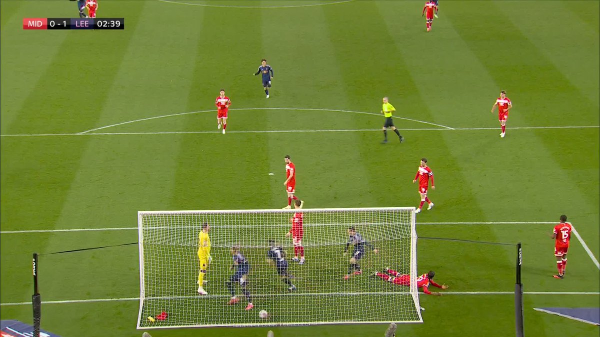 It's a rapid start for Leeds, who score inside of three minutes to go 1-0 up against Middlesbrough ⚡⚪️