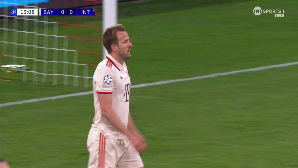 Almost 1-0 and it's that man Harry Kane 😫 Brilliant play from Olise who finds Kane at the back post, but his header can't beat Sommer in Inter's goal ❌ 📺 TNT Sports & discovery+ UK