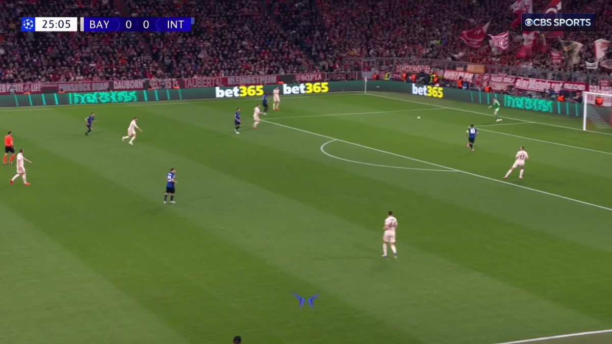Massive moment for Harry Kane… but he's denied by the post 😱