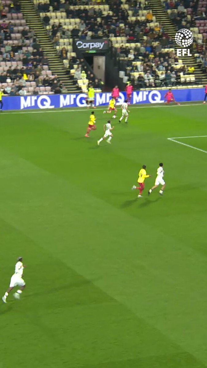 Moussa Sissoko has still got it! 🪄 #EFL | Watford Football Club