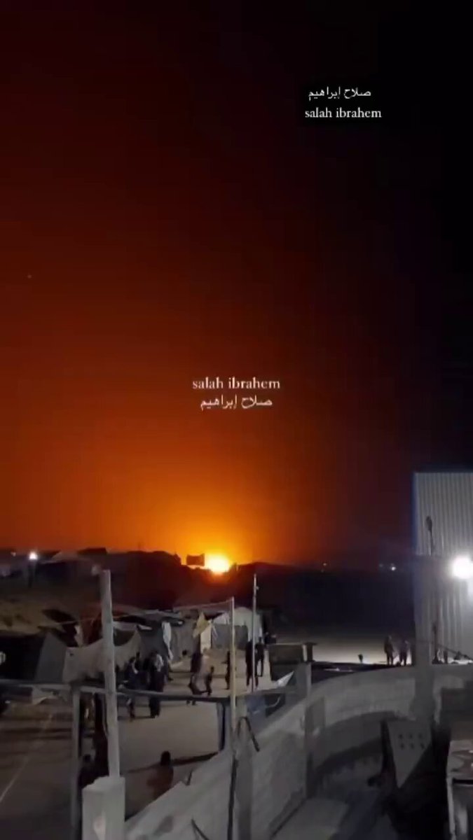 بينما فقد الكثير الاهتمام براكين من الجحيم تتساقط على رؤوس الابرياء في غزة لله الأمر، يواجهون اسلحة فتاكة بصدورهم العارية في صمت مُطبق.
