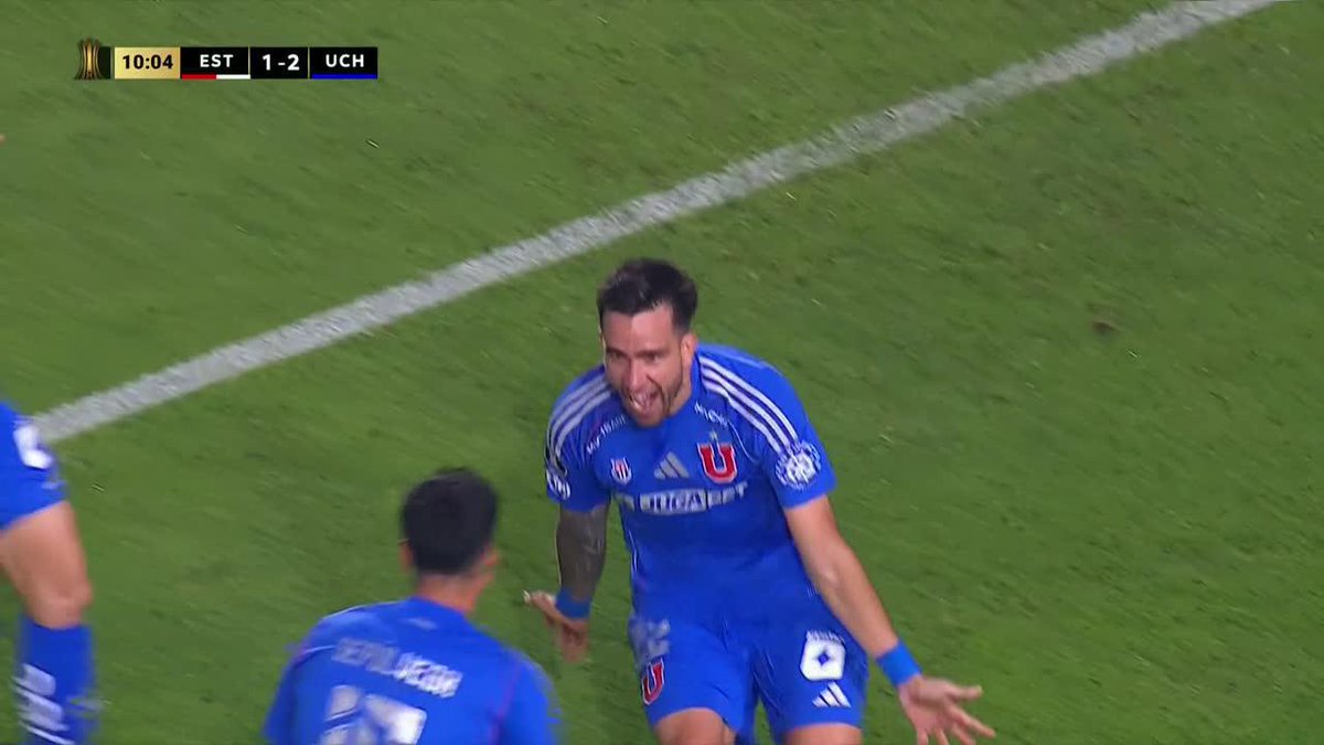 ¡LO DIO VUELTA LA U CON UN GOLAZO! Espectacular pirueta de Matías Zaldivia para el 2-1 frente a Estudiantes. 📺 Mirá TODA la CONMEBOL #Libertadores por #DisneyPlus Premium