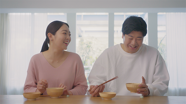 #ほんだし復刻デザイン 記念動画🎥 大切な人が「一番好きなみそ汁」 知っていますか？ 夫婦３組に、お互いの “一番好きなみそ汁”を 交換してもらったら、 知らなかったことが いろいろ見えてきました。👀 皆さんもよかったら みそ汁会議、お試しください☺️ #二人のみそ汁会議 #ほんだし
