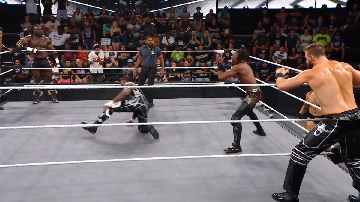 .Je’Von Evans is taking the offense to Saquon Shugars 🍬! 👊 #WWENXT