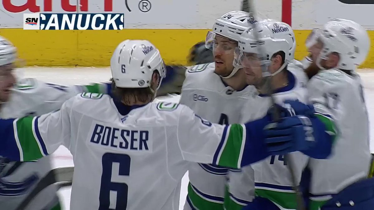 THE CANUCKS HAVE TIED IT LATE 🗣️