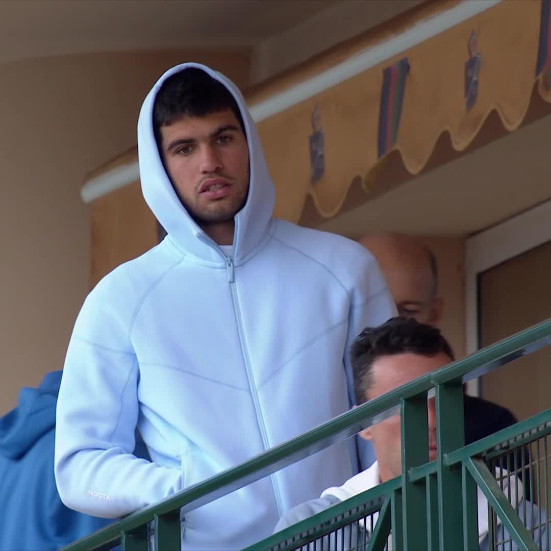 Carlos locked in 👀 Carlos Alcaraz watching Lehecka vs Musetti #RolexMonteCarloMasters