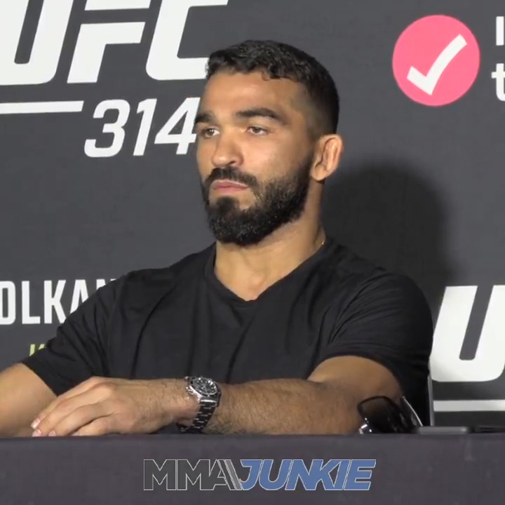 Patricio Pitbull squashed his beef with former foe Michael Chandler prior to #UFC314 media day. ❤️ "He apologized to me. ... I accepted it. He had the honor to come and say that."