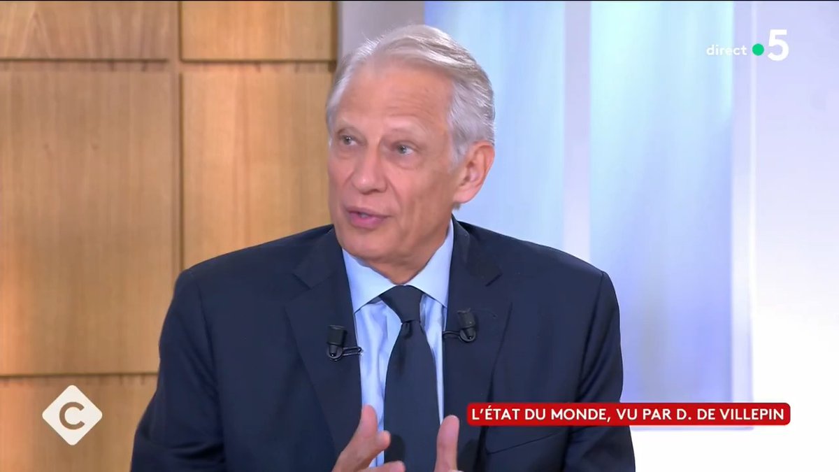 "Il faut réapprendre à être une démocratie. La spirale qui nous emporte est l'alliance de la puissance de la bataille identitaire avec la conquête des esprits, qui est l'instrument du populisme." Trumpisme : la fin d'un modèle de société ? L'analyse de Dominique de Villepin dans #CàVous