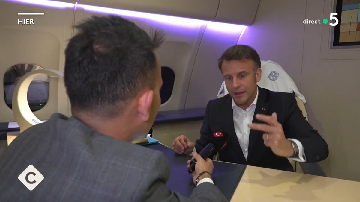 🔴 La France pourrait reconnaître l'État palestinien 'en juin', dit Emmanuel Macron au micro de Mohamed Bouhafsi. "Je veux participer à une dynamique collective : permettre à ceux qui défendent la Palestine de reconnaître Israël" explique-t-il. #CàVous
