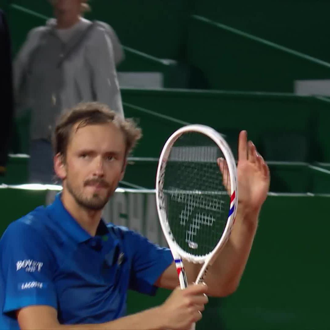 Medvedev Comes Through 😮‍💨 Daniil Medvedev defeats Muller 7-6 5-7 6-2 after 2hrs 47mins to advance in Monte-Carlo #RolexMonteCarloMasters