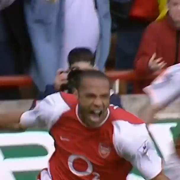 21 years ago today, Thierry Henry netted this absurd solo strike in a 4-2 Arsenal win over Liverpool. 💥
