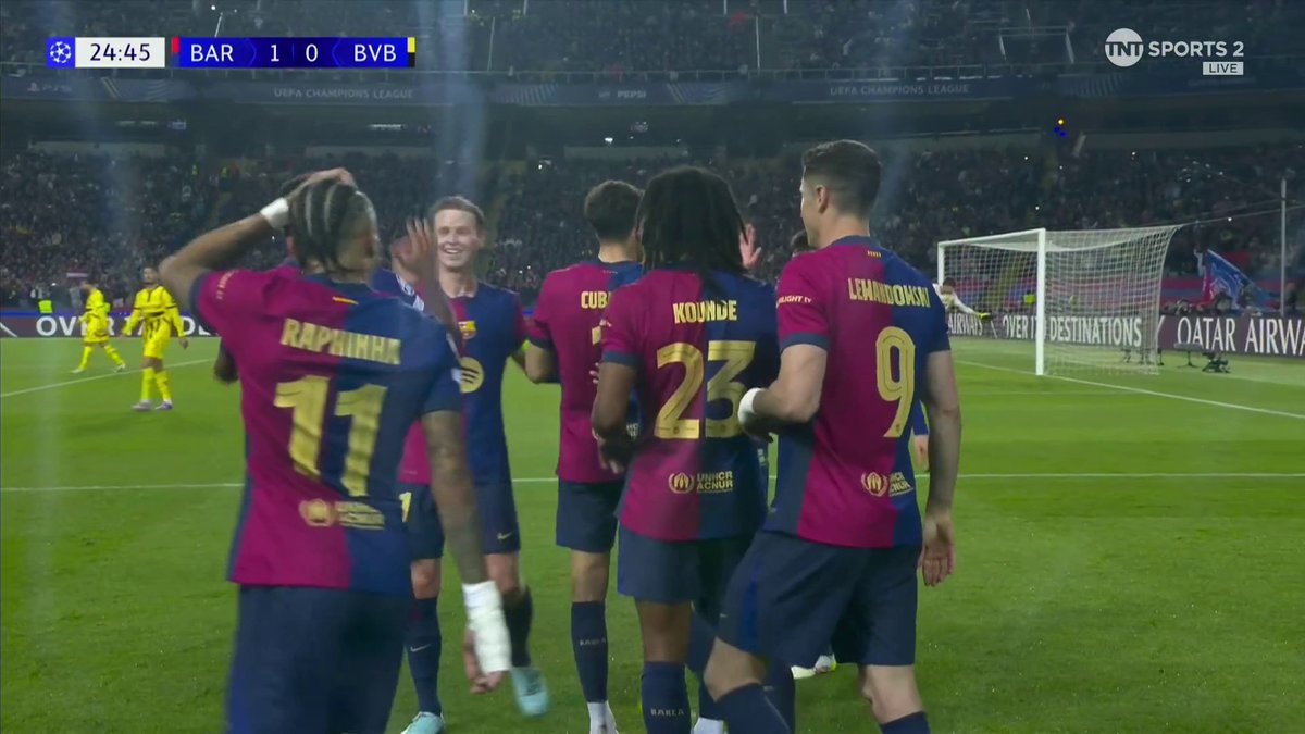Raphinha having no shame in stealing what would’ve been an 18 year olds first ever Champions League goal😭😭😭