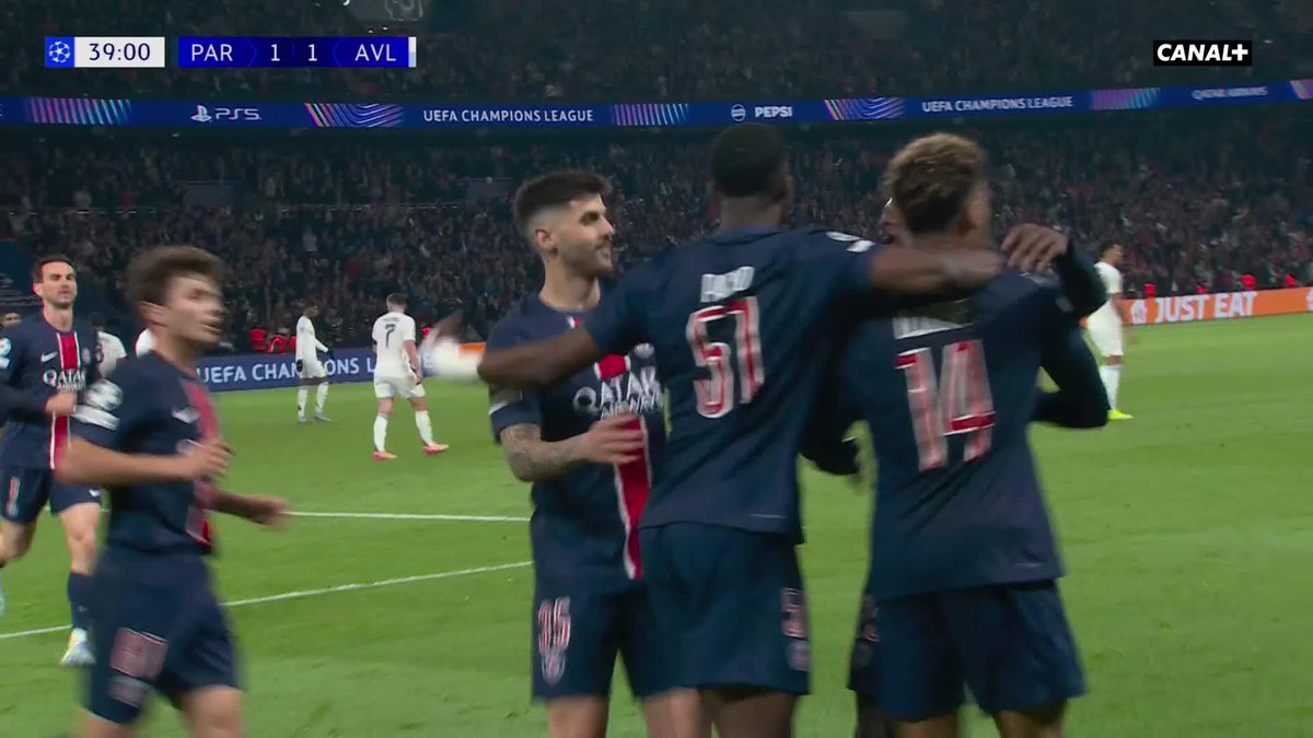 QUEL CHEF-D'ŒUVRE DE DÉSIRÉ DOUÉ 🤯 Le PSG égalise seulement 3min après l'ouverture du score d'Aston Villa ! #PARAVL | #UCL