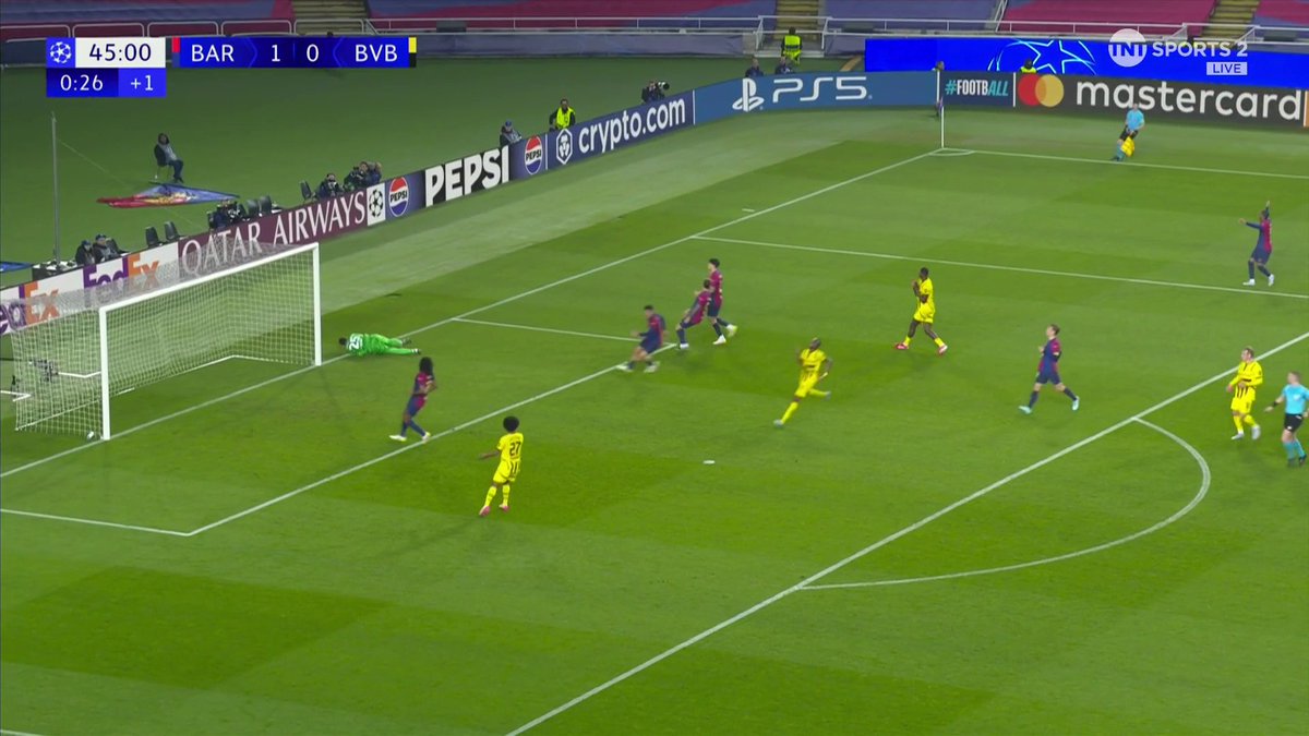 Dortmund come close to equalising, as Serhou Guirassy swivels and fires a shot goal wards, but can only find the side netting! 💥 📺 TNT Sports &amp; discovery+ UK