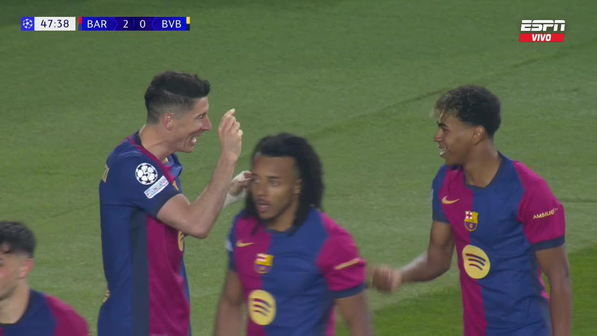 ¡SEÑOR GOLAZO DE BARCELONA! Centro TOP de Lamine, cabezazo de Raphinha y ley del ex de Tito Lewandowski para el 2-0 ante Borussia Dortmund. 📺 Toda la #Champions en #DisneyPlus