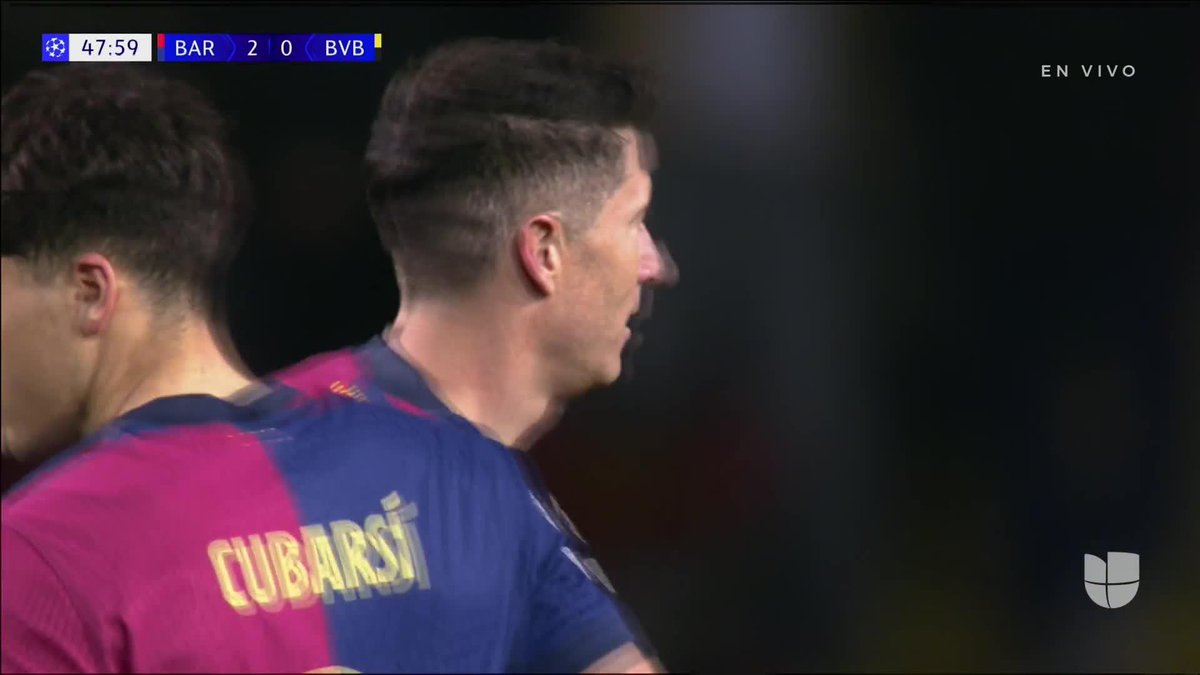 Lamine ➡️ Raphinha ➡️ Lewandowski Barça’s front three 🔥 (via TUDN USA)