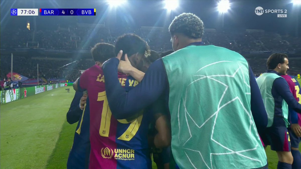 YAMAL MAKES IT 4 🤩 Another gift from Dortmund, and Barca fully make them pay, as Raphinha plays in Lamine Yamal, and he makes no mistake making it 4-0 ⚽️ 📺 TNT Sports & discovery+ UK