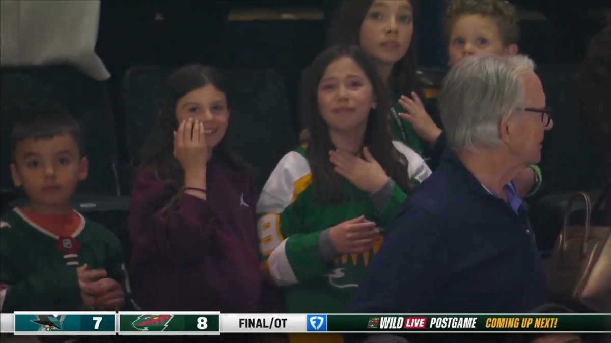 Marc-Andre Fleury’s kids were brought to tears after Dad won what’s likely his final home start in Minnesota 🥹🌸