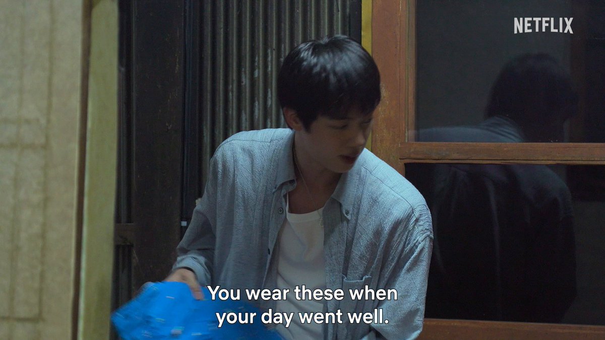 the way they got The Pajamas™️ just like that while i had to fight tooth and nail and sign away my firstborn and my soul 🥹 #KiansBizarreBnB #대환장기안장 #Kian84 #JiYeEun #JIN #진 #Netflix