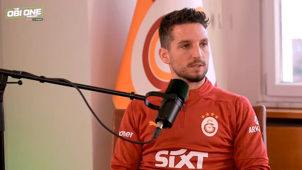 - Seni Süper Lig'de şaşırtan nedir? Dries Mertens: "Beni en çok Galatasaray'ın ne kadar büyük bir kulüp olduğu şaşırttı. Napoli'de oynadım ama bana göre Galatasaray, dünyanın dört bir yanında çok tanınan bir kulüp. Galatasaray adını tabii ki biliyorsunuz ama gerçek büyüklüğünü burada anlıyorsun, o zaman anlıyorsun ne kadar büyük olduğunu." (The Obi One Podcast)