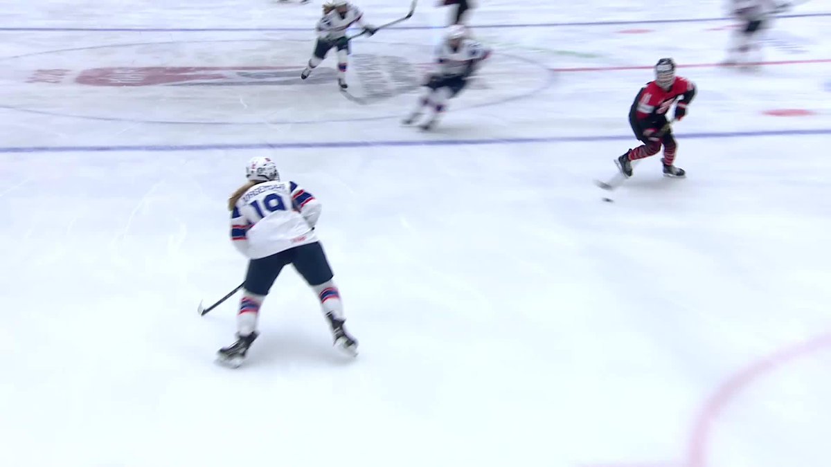 What a goal from 日本アイスホッケー連盟 公式! 😮🇯🇵 #WomensWorlds #IIHF