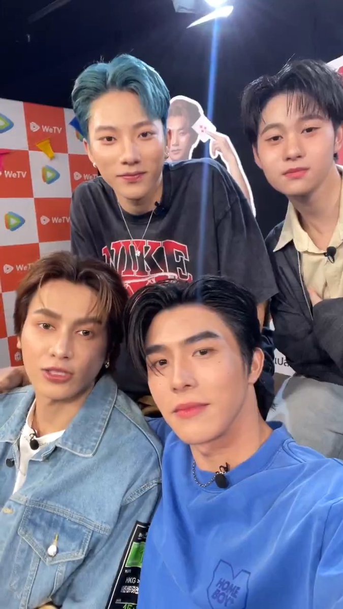คืนนี้! หลังจบซีรีส์ #TopFormEP5 มาเปิด Space พูดคุยร่วมกับ “สมาร์ท-บูม-พีนัท-ยูโร” และผู้กำกับ ผ่านทาง X Top Form กอดกันมั้ย นายตัวท็อป เวลา 21:00น. เป็นต้นไป 💖 💖 Top Form กอดกันมั้ย นายตัวท็อป ⏰ ทุกวันพฤหัสบดี เวลา 20:00น. ทาง WeTV เท่านั้น 🔗 บอ อู มอ บูมบูม🐋✨ Smart Chisanupong Peanut.บัตเด๋อออ Eurona #TopFormTheSeries #กอดกันมั้ยนายตัวท็อป #桜日梯子 #WeTV #WeTVOriginal #Tailai