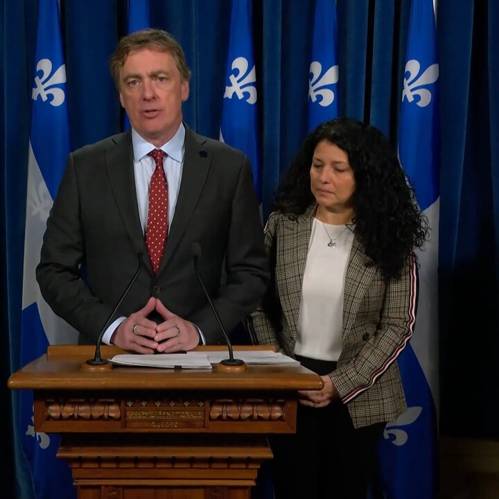 🚧 François Legault bloque le Québec! 🚧 Il est incapable de lancer des travaux d’infrastructures. Incapable de livrer ses promesses. Incapable de gérer les finances publiques. Prenez l’Hôpital Maisonneuve-Rosemont. Un projet essentiel qu'il a promis 2x et qu’il bloque. La CAQ est loin – très loin – d'être un parti de grands bâtisseurs comme le Parti libéral du Québec. Filomena Rotiroti #PLQ #PolQc