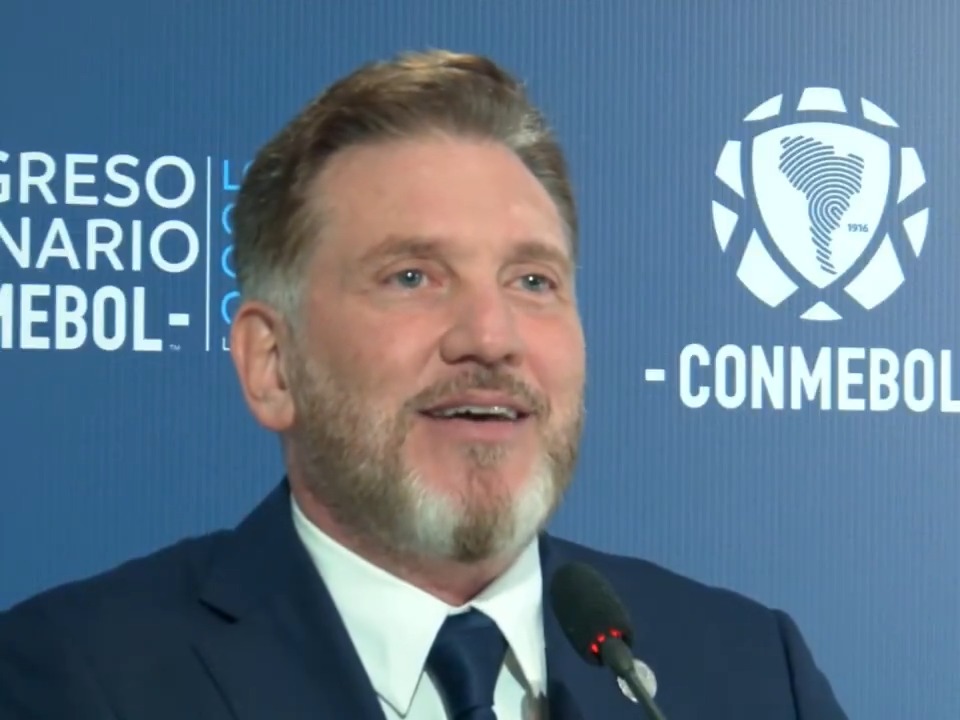 "Alejandro Domínguez": Porque la CONMEBOL propone que el Mundial 2030 se dispute con 64 selecciones