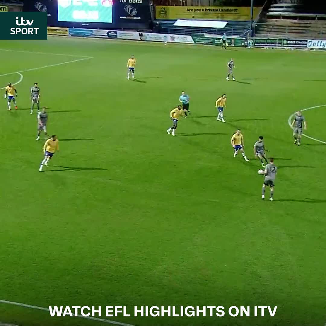 WHAT A SEASON CHARLIE KELMAN IS HAVING 😮💨 A brace on your 100th appearance... we'll let the knee slide go 😅 #ITVFootball | #EFL | Leyton Orient FC