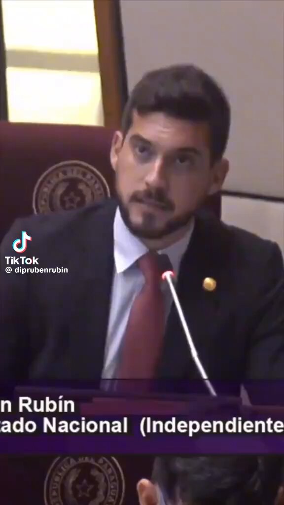 Tantos idiomas y decidió hablar con la verdad 🙂