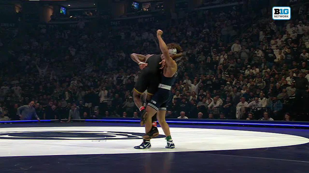 "The Hawk was up in the air taking a flight!" 👀 We're throwing it back to Tyler Kasak's electric win over Jacori Teemer for Penn State WRESTLING ⚡ #TBT x #B1GWrestling