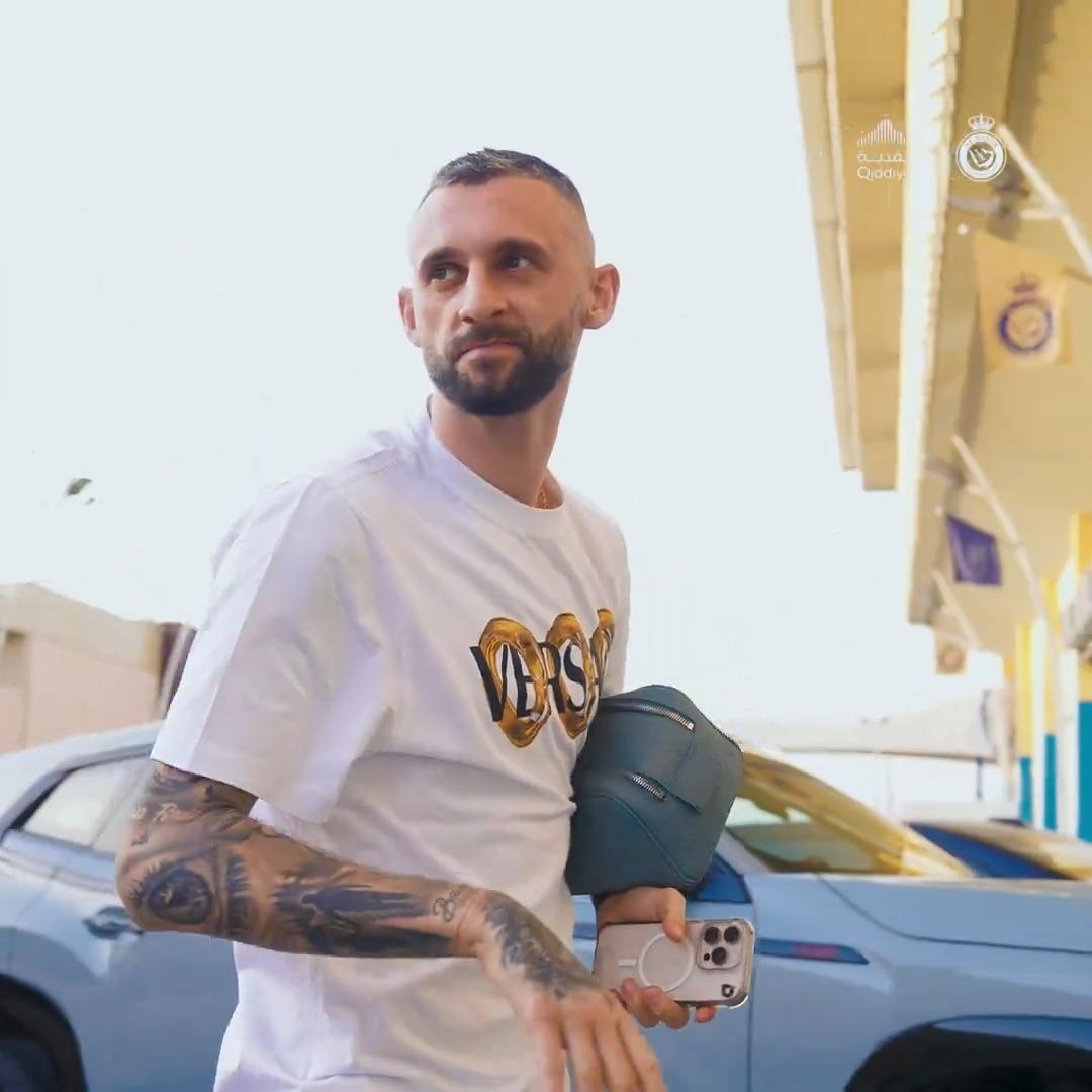 هُنا مقـر نادينا العظيـم 💛