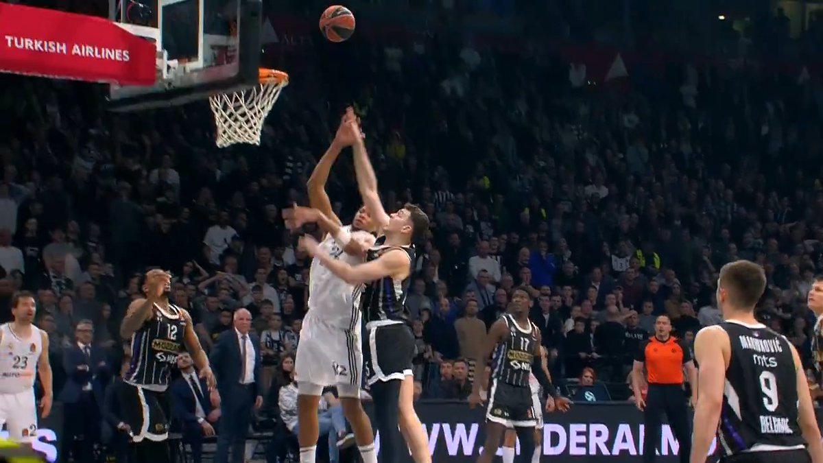 🤩 ¡La canasta de Edy Tavares que nos ha dado la victoria vs KK Partizan Mozzart Bet! 🤩