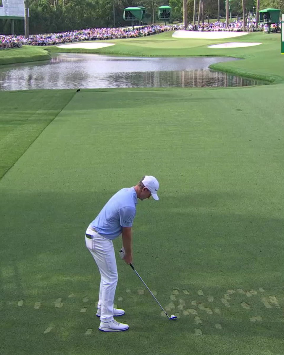 Another one! Justin Rose records his eighth birdie of the day and moves to eight under par. #themasters
