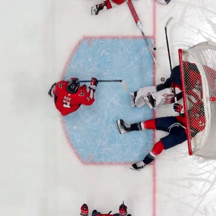43 Washington with the assist!