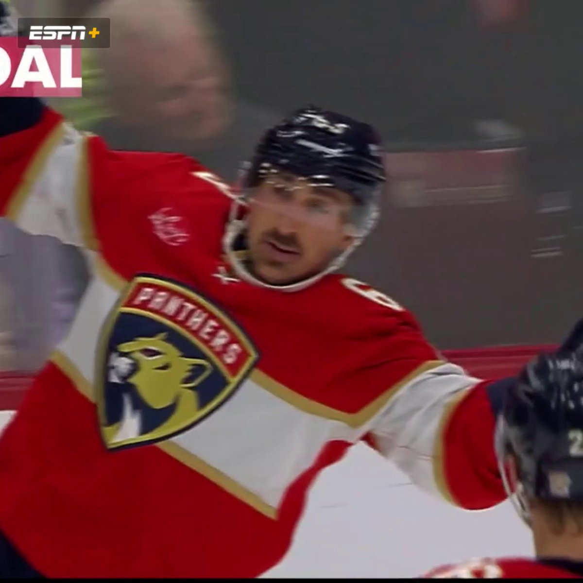 Brad Marchand scores his first career goal as a Panther 🚨🐀