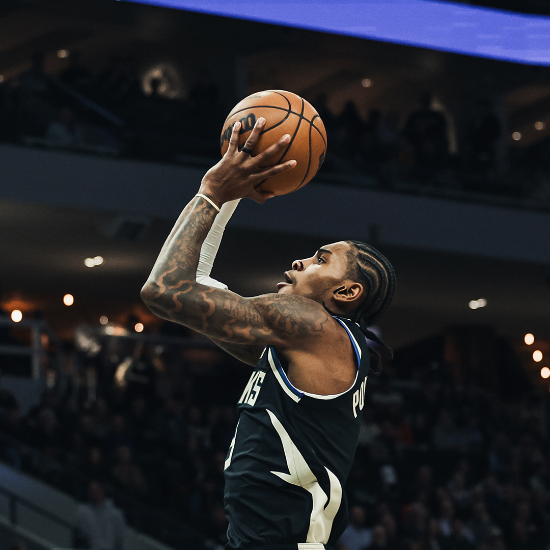 Sukuta's fourth straight 20+ point game. 20 PTS | 7 AST | 5 REB | 5 STL | 55% FG