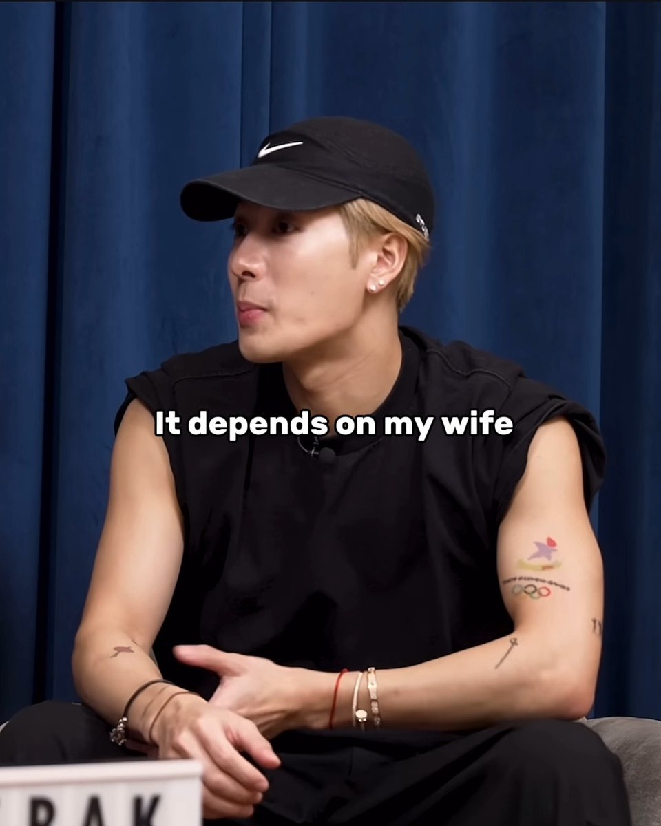 Credits: @ atinysannie on TikTok Jackson Wang is the reason standards are so high😩 #JacksonWang #잭슨 #AshleyChoi #PENIEL #프니엘 #EricNam #에릭남 #DaebakShow #DIVEStudios