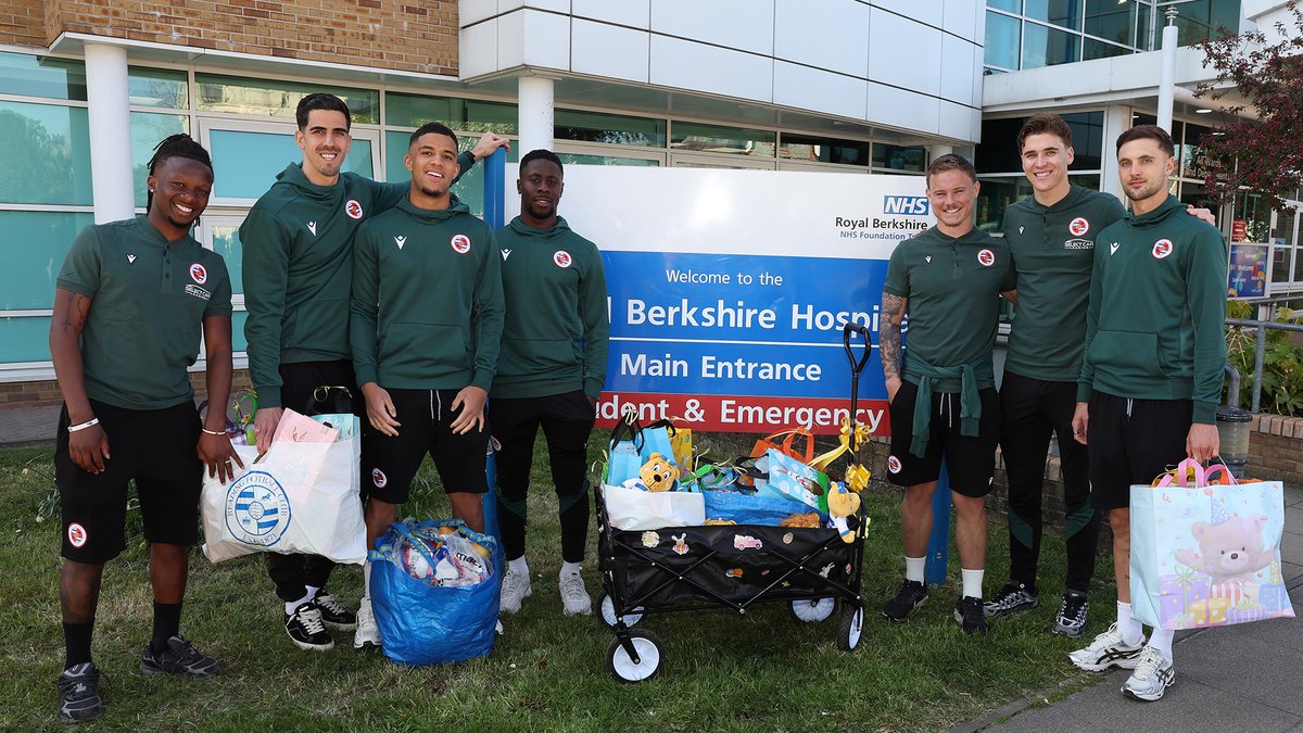 Seven First Team stars paid a visit to the Paediatric Wards of Royal Berkshire Hospital on Thursday afternoon, to meet patients and staff in the run up to Easter 💙 See how they got on 👇
